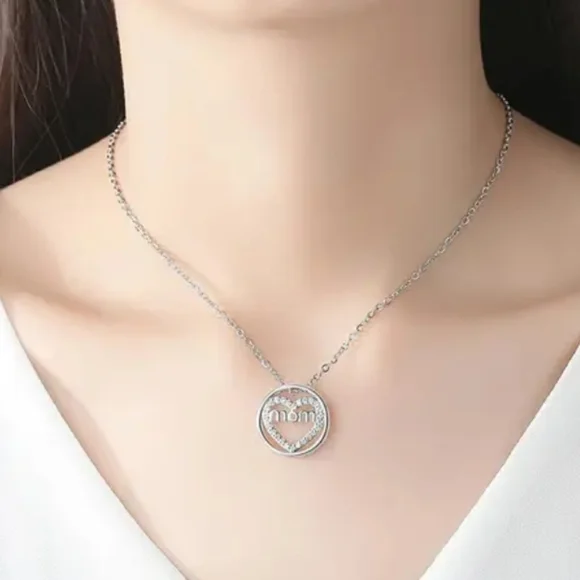 925 Sterling Silver Zircon Heart Mom Pendant Necklace - Picture 5 of 5